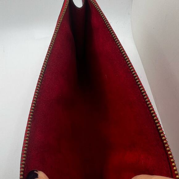 GUC Louis Vuitton Red Epi Pochette - Picture 7 of 9